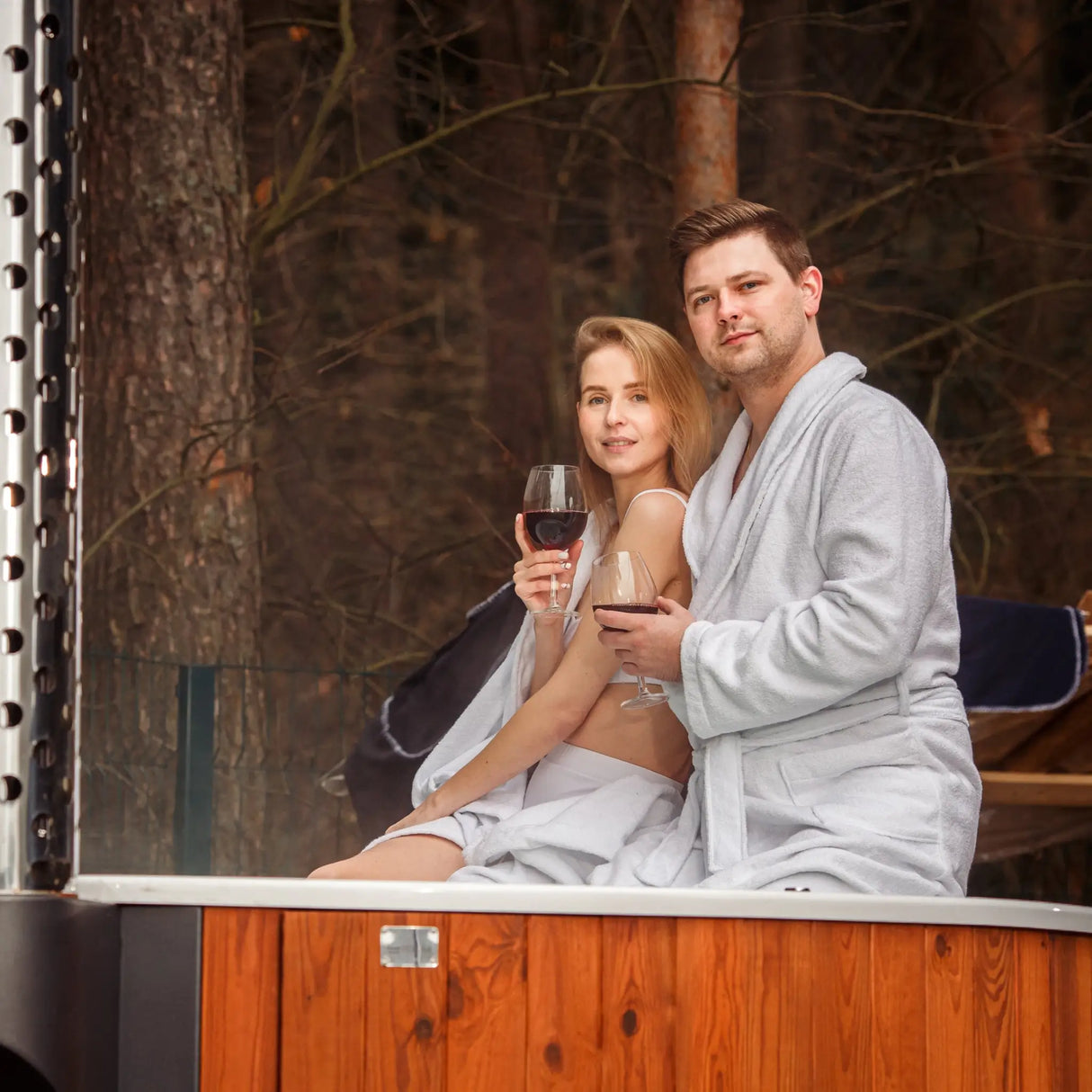 PolarSpa Elite 220 - with Integrated Stove - Wooden Hot Tubs