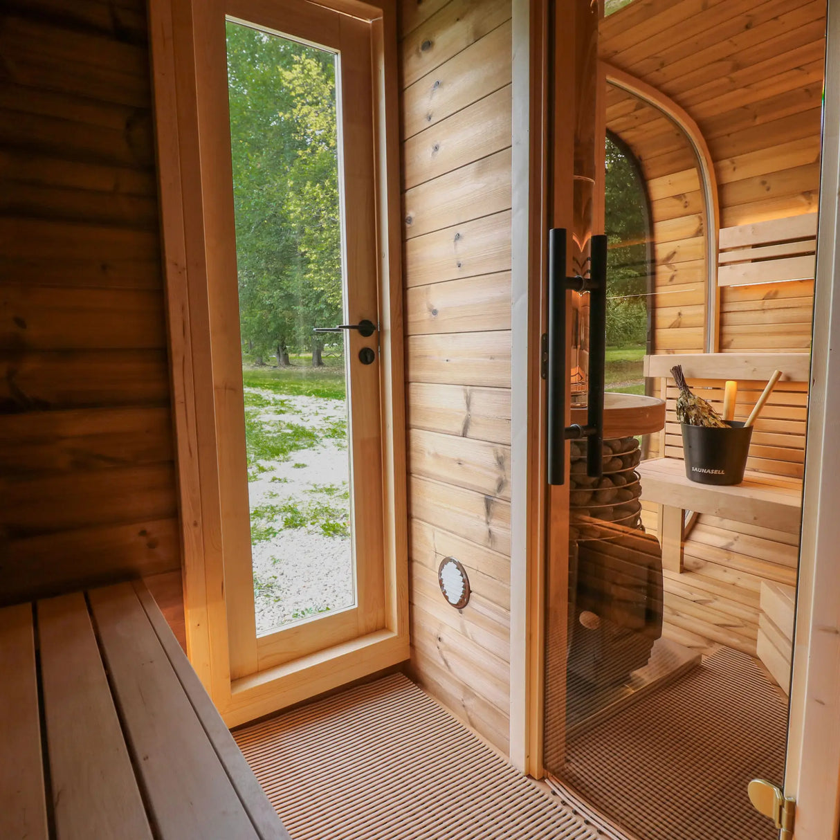 Round Cube Double With Changing Room - Outdoor Sauna